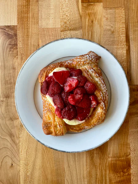 Danois aux baies et à la crème